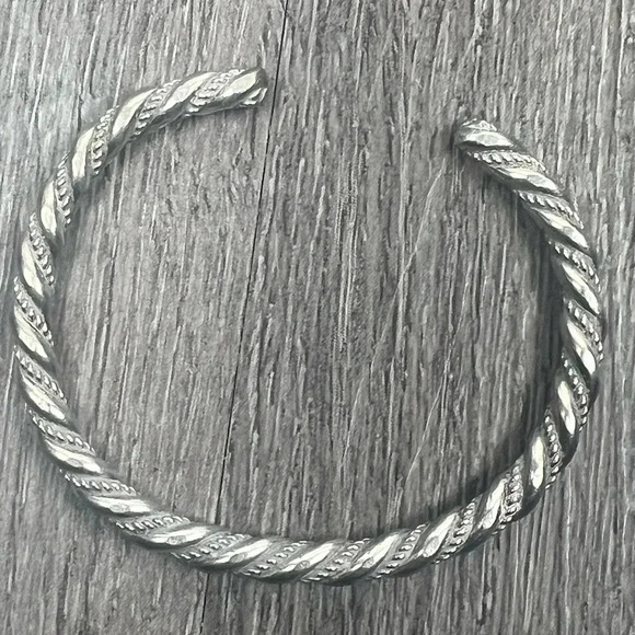 VINTAGE 50's HEAVY HORSE WHISPERER NAVAJO STERLING TWIST CABLE BANGLE BRACELET - Picture 9 of 10
